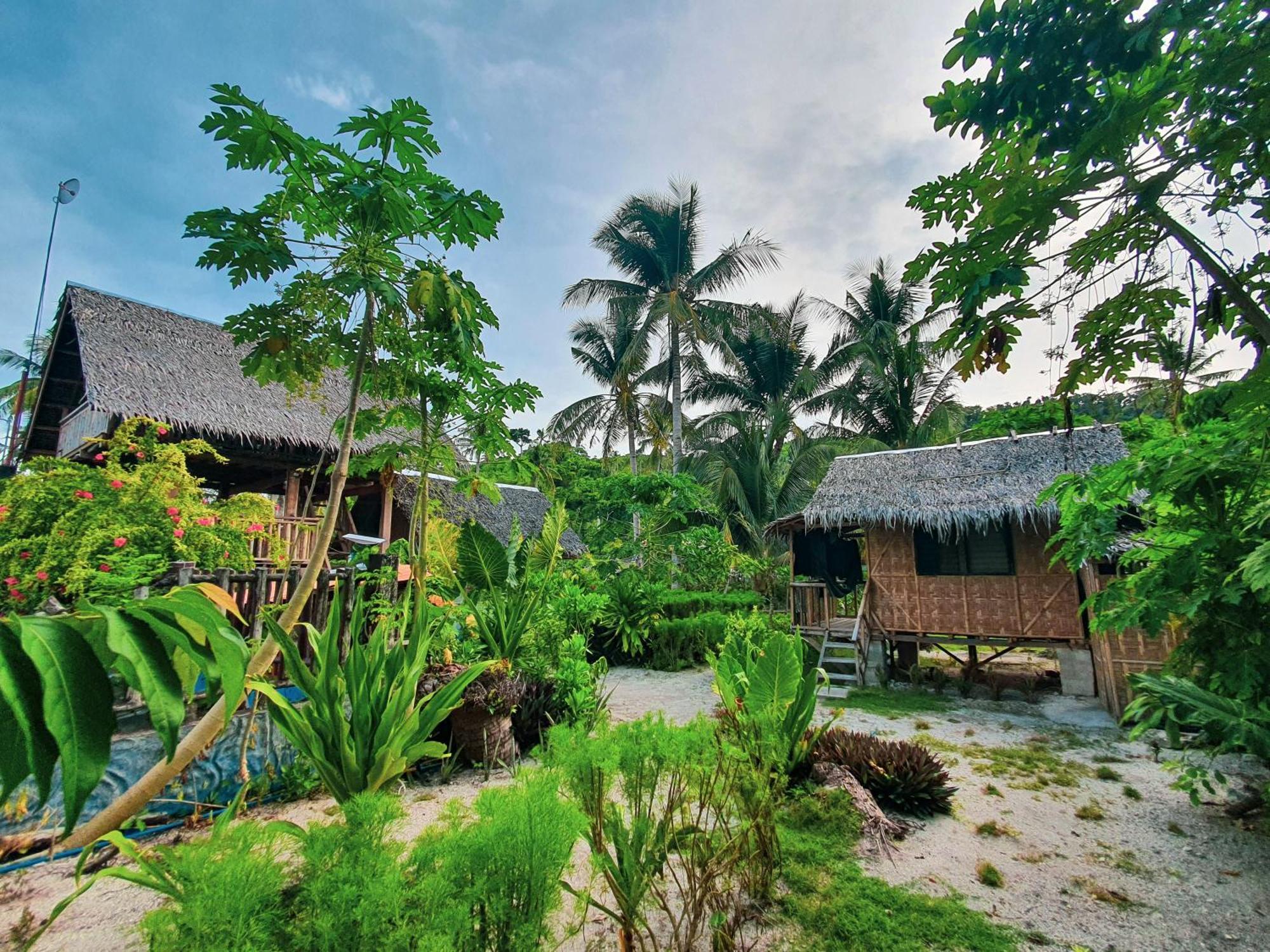 Bed and Breakfast Coleto Siargao San Isidro  Экстерьер фото